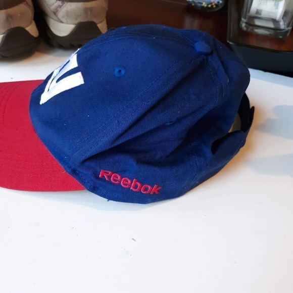 NFL Team Apparel New York Giants Reebok Adjustable Back - Picture 2 of 8